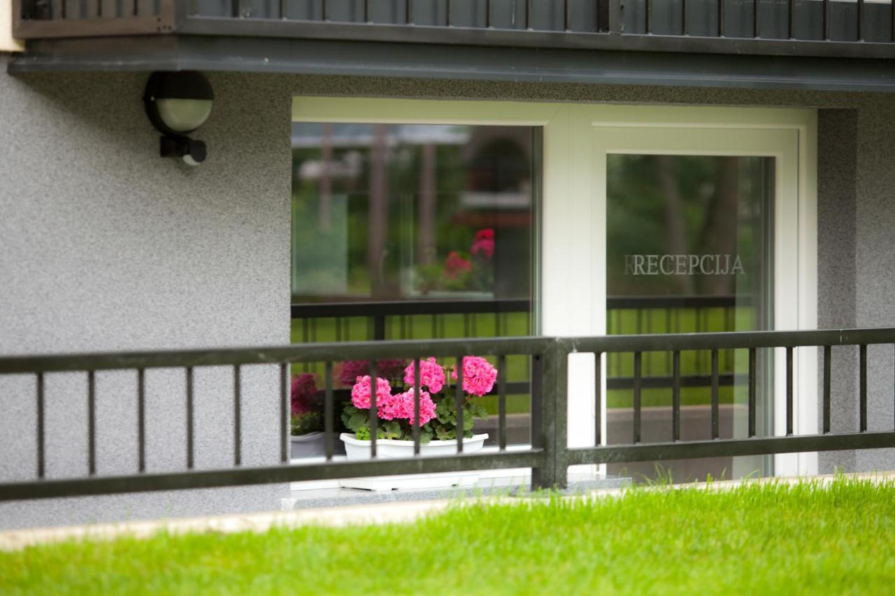 Apartments Razingar 9 ブレッド エクステリア 写真